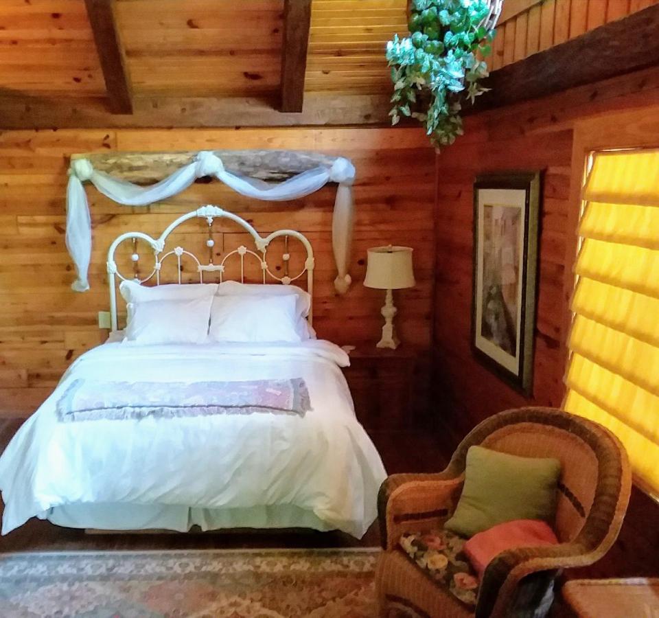 Cherokee Mountain Log Cabins Eureka Springs Exteriör bild