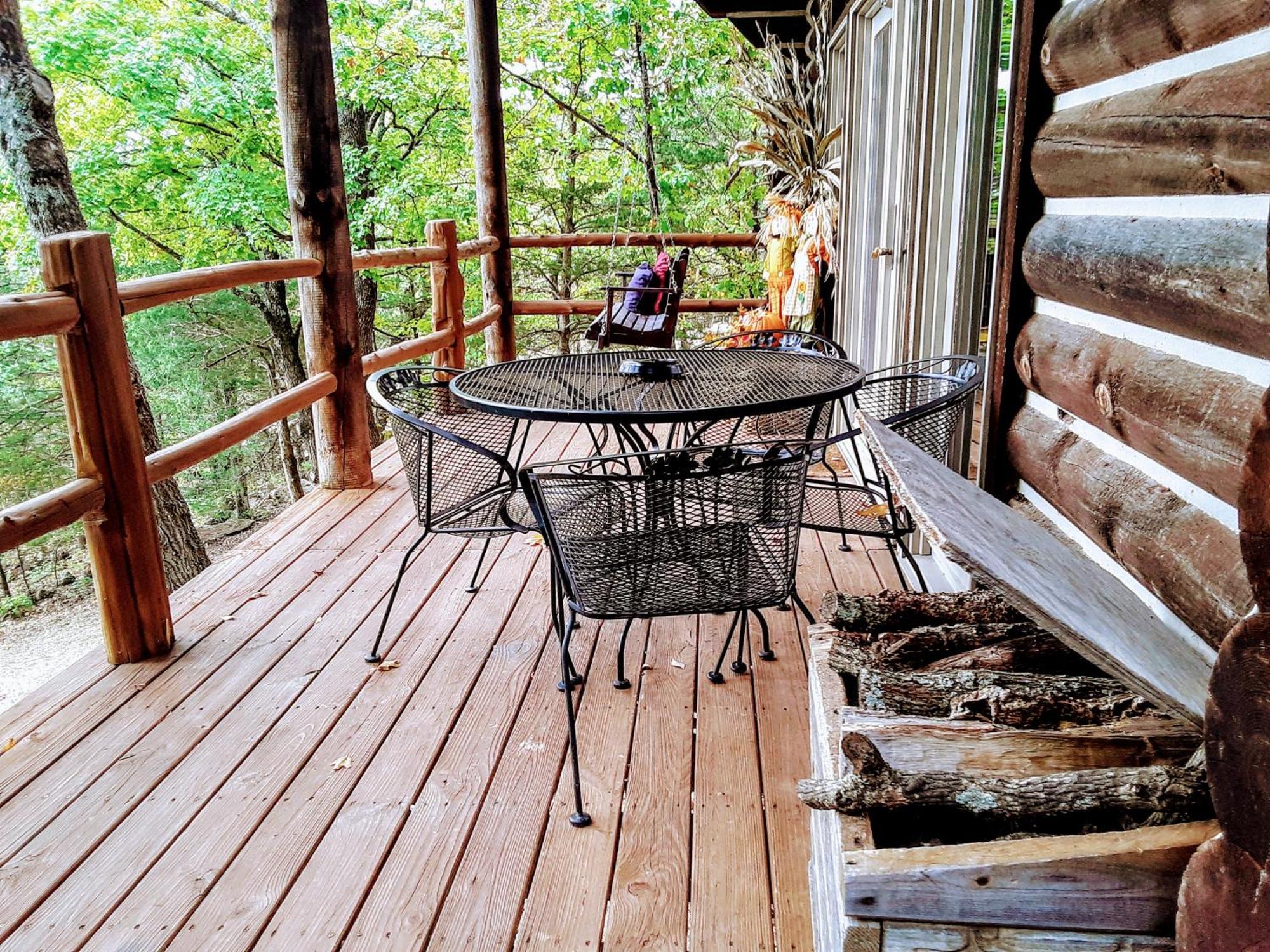 Cherokee Mountain Log Cabins Eureka Springs Rum bild